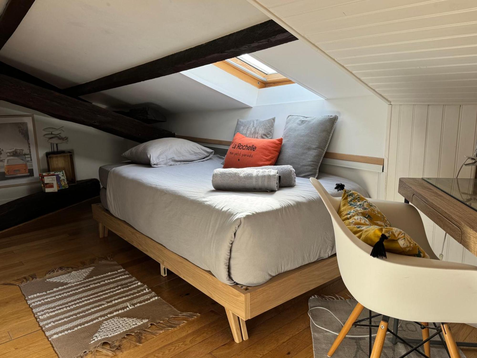 Ღ La Cabane Rochelaise • Vue Sur Le Vieux-Port La Rochelle  Exterior foto