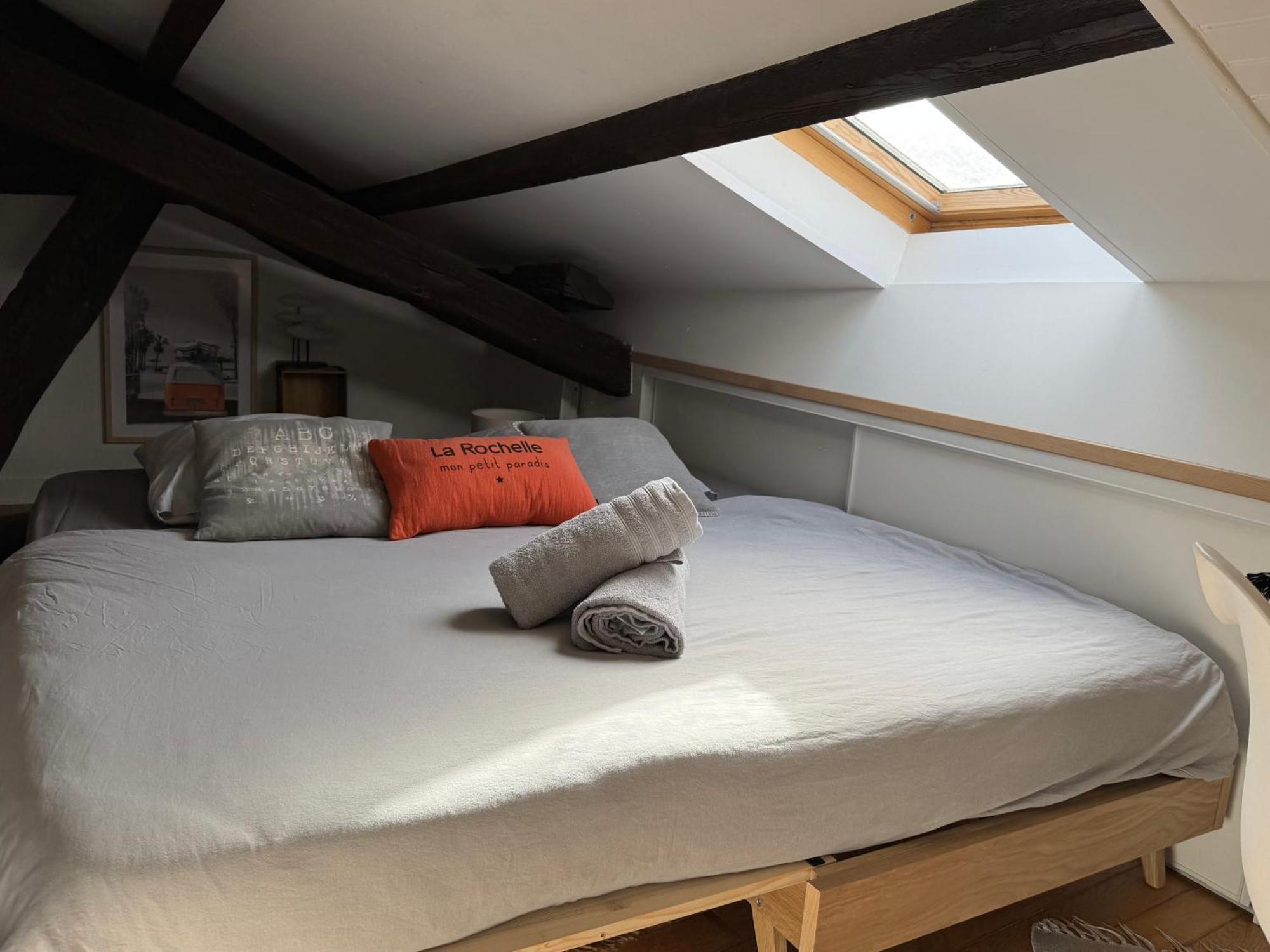 Ღ La Cabane Rochelaise • Vue Sur Le Vieux-Port La Rochelle  Exterior foto